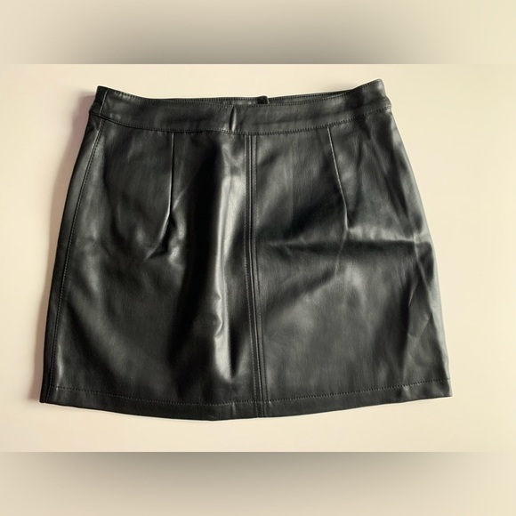 Forever 21 Skirt - Picture 2 of 4